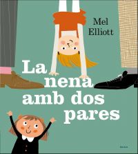 nena amb dos pares