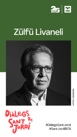 Imatge de dels Diàlegs de Sant Jordi amb retrat en blanc i negre i el nom Zülfü Livaneli